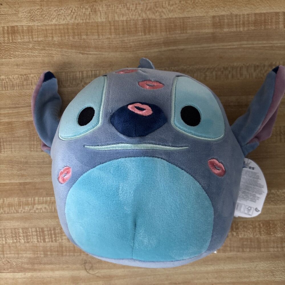 Squishmallows 8" Disney Valentines Squad